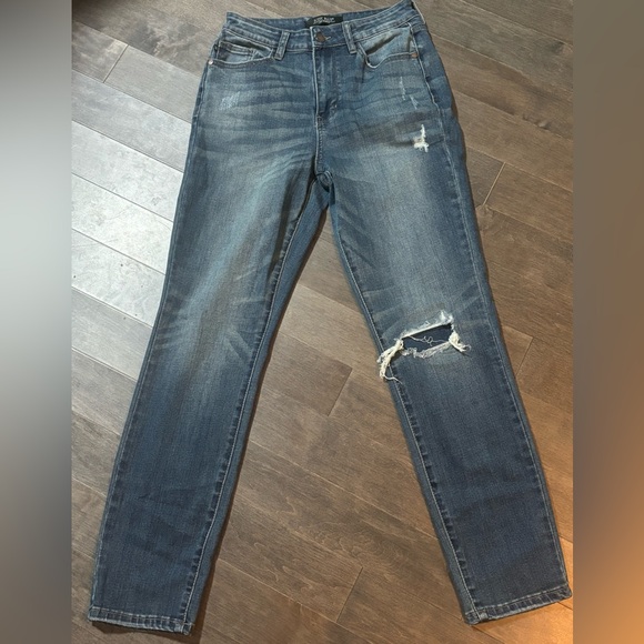 Judy Blue Denim - Judy Blue Women’s High Rise Distressed Boyfriend Jeans Blue Size 3/26 JB8617